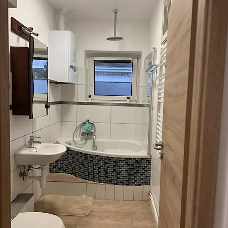 Appartement Guenstige, Zentrale Und Schoene In Wuppertal