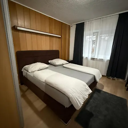 Guenstige, Zentrale Und Schoene In Appartement *