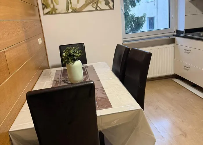 Appartement Guenstige, Zentrale Und Schoene In