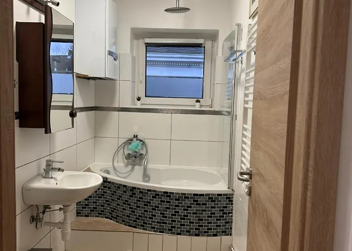 Appartement Guenstige, Zentrale Und Schoene In Wuppertal