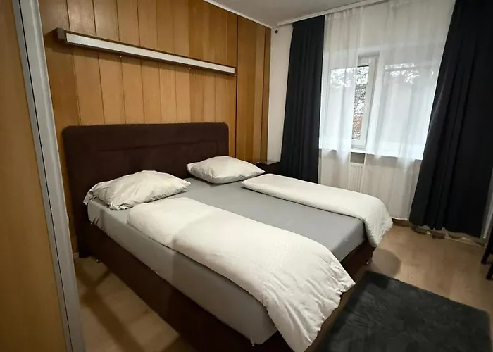 Guenstige, Zentrale Und Schoene In Appartement *